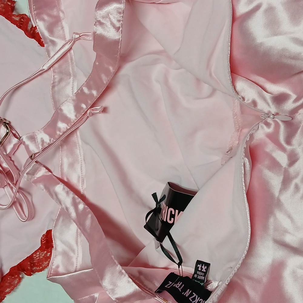 Dolls Kill Trickz N' Treatz Sexy Nurse Satin Mini Dress Costume COMPLETE Size XL - Picture 11 of 12